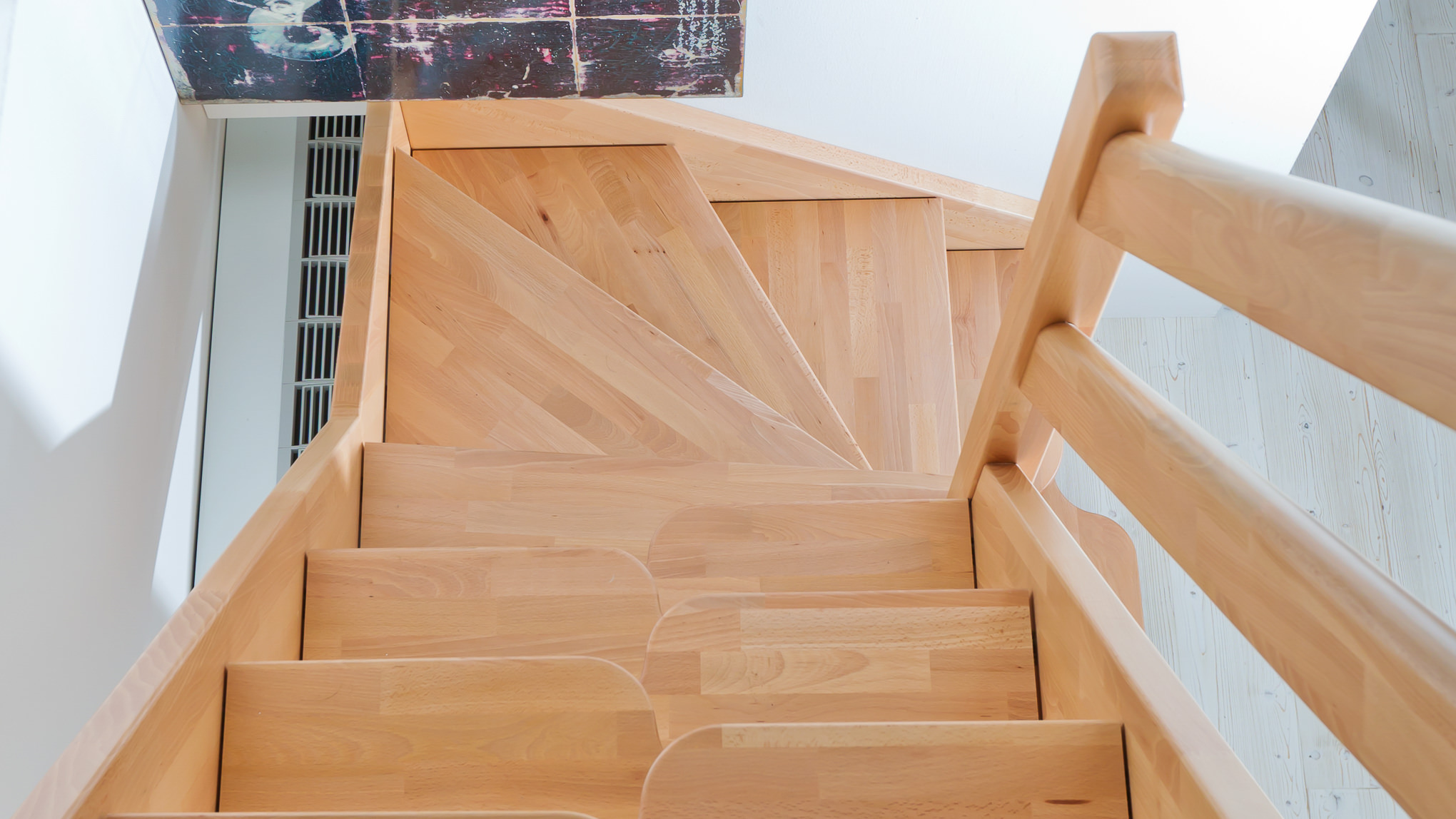 Manutenzione delle scale in legno: guida completa